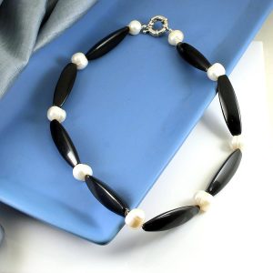 Black-Bead-White-Pearl-Necklace-N-0106