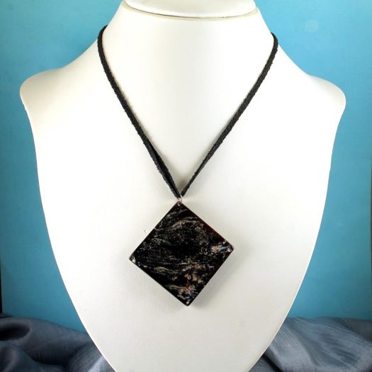 Black-Marbled-Shell