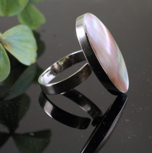 Caramel Mother of Pearl Ring R-0114-d