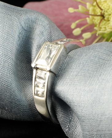 Clear Quartz Crystal Ring R-0184-h