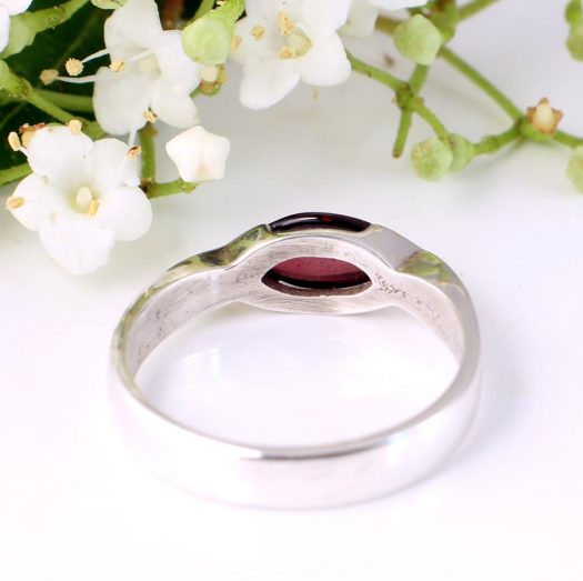 Garnet Marquise Ring R-0160-g