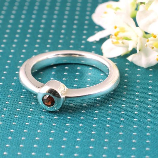 Garnet Pinpoint Ring R-0162-c