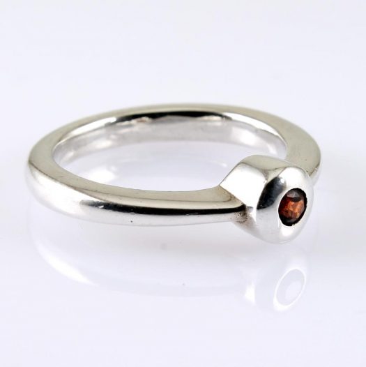 Garnet Pinpoint Ring R-0162-d