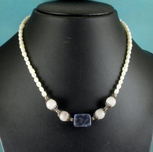 Lapis-Lazuli-and-Moonstone