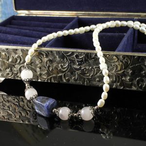 Lapis-Lazuli-and-Moonstone