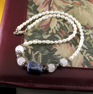 Lapis-Lazuli-and-Moonstone