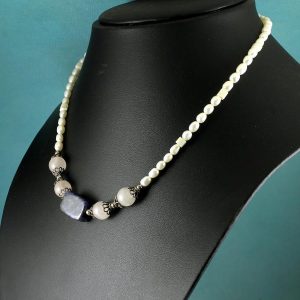 Lapis-Lazuli-and-Moonstone