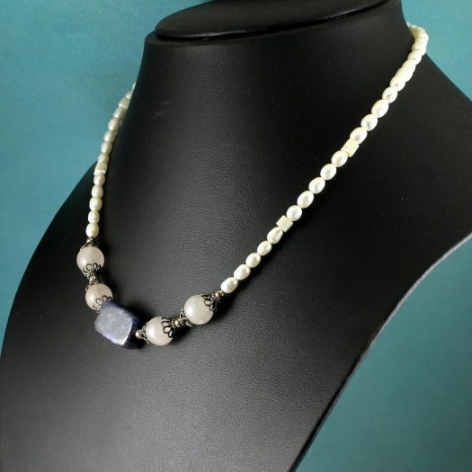 Lapis-Lazuli-and-Moonstone