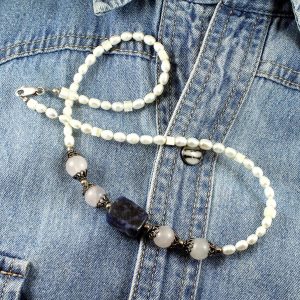 Lapis-Lazuli-and-Moonstone