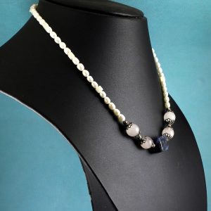 Lapis-Lazuli-and-Moonstone