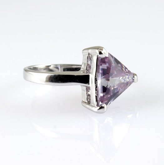 Lavender Spinel Triangle R-0180-d