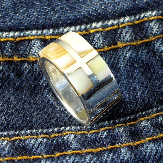 Mother of Pearl Barrel Ring R-0135-g
