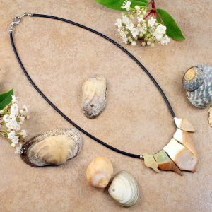Mother-of-Pearl Chips Necklace N-0149-e