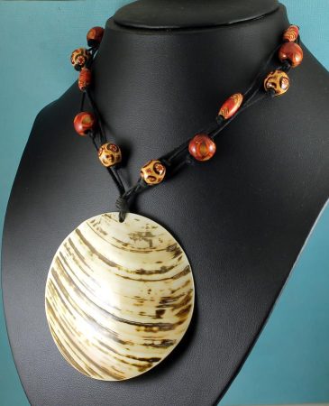 Mother-of-Pearl-Circle