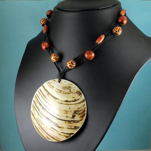 Mother-of-Pearl-Circle