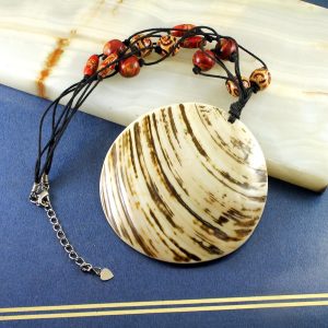 Mother-of-Pearl-Circle