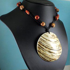 Mother-of-Pearl-Circle