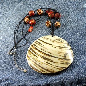 Mother-of-Pearl-Circle