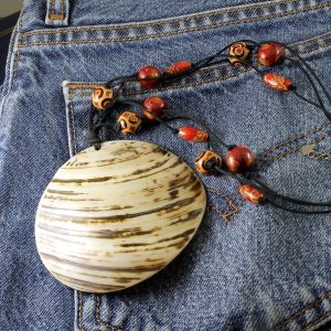 Mother-of-Pearl-Circle