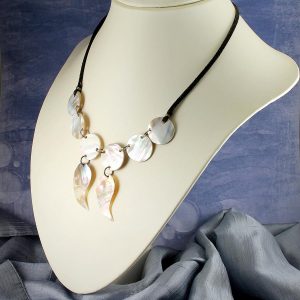 Mother-of-Pearl-Circles-N-0144