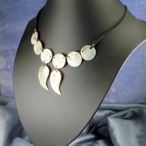 Mother-of-Pearl-Circles-N-0144