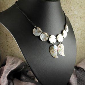 Mother-of-Pearl-Circles-N-0144