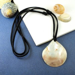 Mother-of-Pearl-Teardrop-N-0142