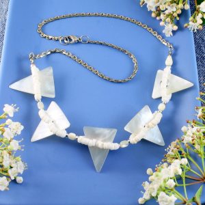 Mother-of-Pearl Triangles N-0147-a