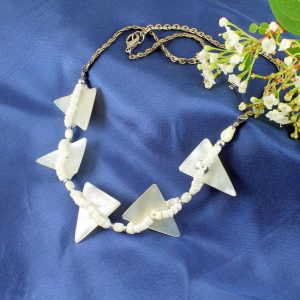 Mother-of-Pearl Triangles N-0147-e