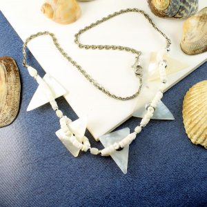 Mother-of-Pearl Triangles N-0147-k