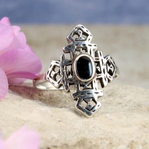 Onyx & Silver Aztec Ring R-0197-a