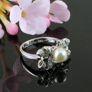 Pearl & Marcasite Ring R-0188-e