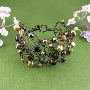 Pearl Wire-Wrapped Bracelet B-0159-a