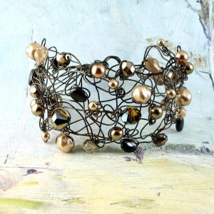 Pearl Wire-Wrapped Bracelet B-0159-g