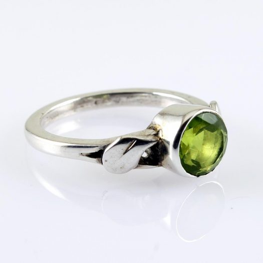 Peridot Olive Leaf Ring R-0155-d