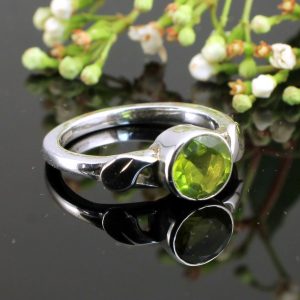 Peridot Olive Leaf Ring R-0155-e