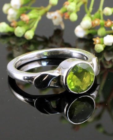 Peridot Olive Leaf Ring R-0155-e