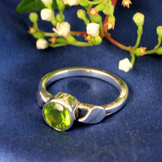 Peridot Olive Leaf Ring R-0155-h