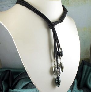 Teal-Handpainted-Pearl-Lariat
