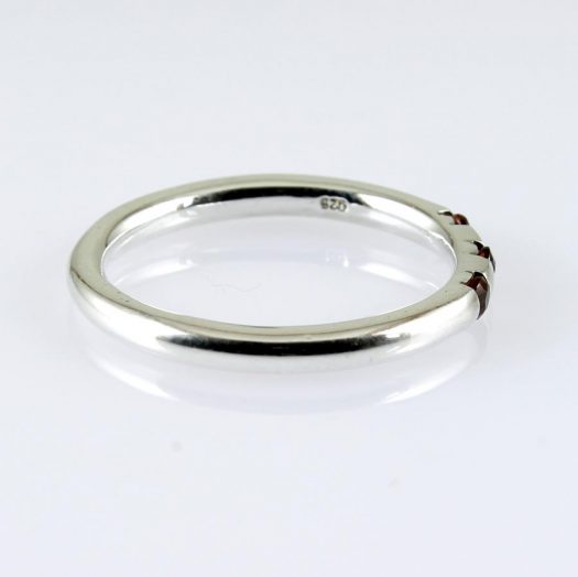 Three Garnets Ring R-0167-b