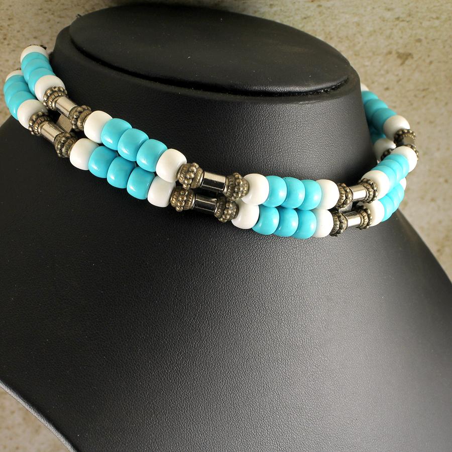 Turquoise-and-White-Bead-Collar-N-0110