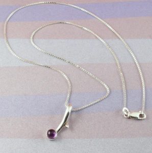 Amethyst-Loop-Pendant
