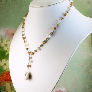 Cowrie Shell Bead Necklace N-0115-e