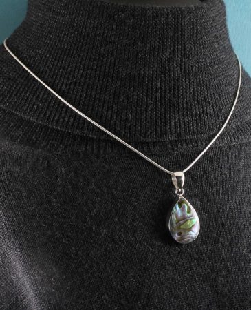 Paua-Shell-Teardrop-N-0168
