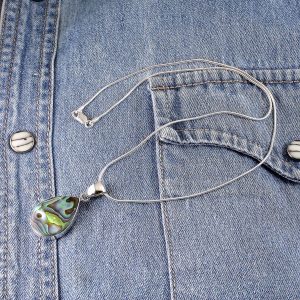 Paua-Shell-Teardrop-N-0168